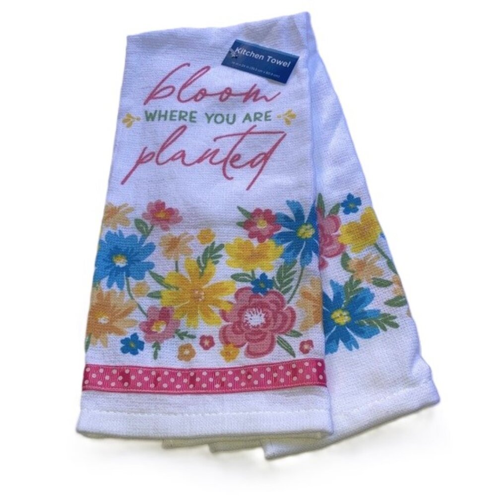 FLOWERS IN BLOOM Kitchen Towel GARDEN FLOWERS Ribbon Accent NWT 14 x 24 inches